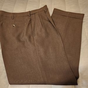 Croft & Barrow 32x29 Brown Pleated Dress Pants